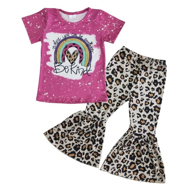 Camiseta con estampado de letras y sombrero de toro occidental con estampado de vaquero y campana de vaca para niños pequeños y niñas