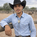 Corbata bolo con cabeza de lobo de vaquero