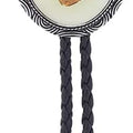 Corbata de bolo con sombrero de vaquero 3D estilo occidental de HUABOLA CALYN: corbata de bolo con botas de caballero de vaquero vintage a la moda para hombre 